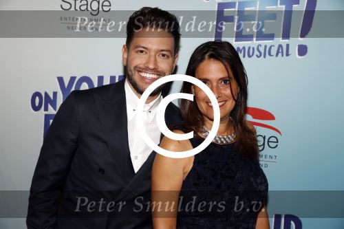Utrecht 29 oktober 2017
Premiere on your feet in beatrixtheater in Utrecht. Rolf Sanchez met ...
