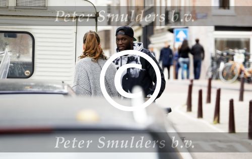 Amsterdam 1 oktober 2017
Romelu Lukaku en zijn vriendin Saar mens bij haar huis in Amsterdam.