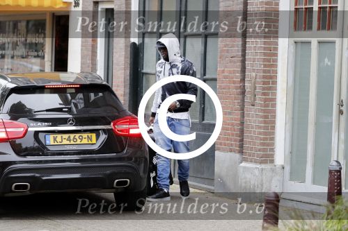 Amsterdam 1 oktober 2017
Romelu Lukaku en zijn vriendin Saar mens bij haar huis in Amsterdam.
