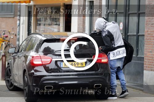 Amsterdam 1 oktober 2017
Romelu Lukaku en zijn vriendin Saar mens bij haar huis in Amsterdam.