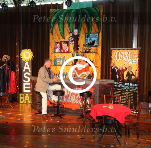 Rotterdam, 29 Augustus 2017 Persvoorstelling OASE Bar
met o.a. Joke Bruijs, Ron Brandsteder, Gerard Cox, Jacques Herb, Mini en Maxi, Jenny Arean, Bastiaan Ragas en Tony Neef.