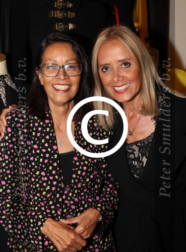 Den Bosch, 17 Oktober 2017
Veiling en tentoonstelling Kleding van Sandra Reemer bij Addy v d Krommenacker.