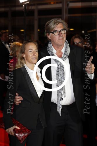 Amsterdam 12 oktober 2017 
Uitreiking televizierring in het afas live theater. Sandra Ysbrandy  met man