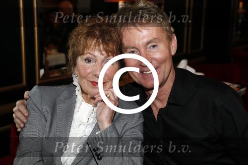 Amsterdam 12 oktober 2017
High tea met cast my fair lady in het apollo first hotel. Sjoukje Hooymaayer met Hans Cornelisse