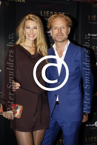 Amsterdam 2 oktober 2017
Premiere Liesbeth List de musical in Carre. Susan Smit met vriend