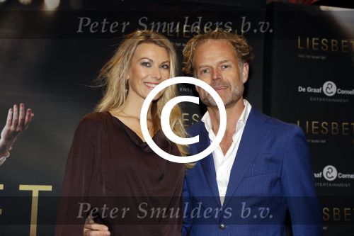 Amsterdam 2 oktober 2017
Premiere Liesbeth List de musical in Carre. Susan Smit met vriend