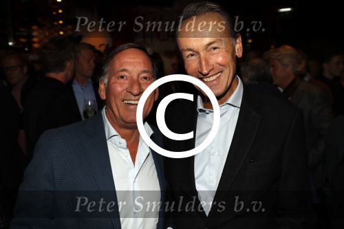 Scheveningen 7 november 2017
Noekpresentatie DEAL van Rob Jansen geschreven door Michiel v Egmond. Theo Dietz met een goede vriend