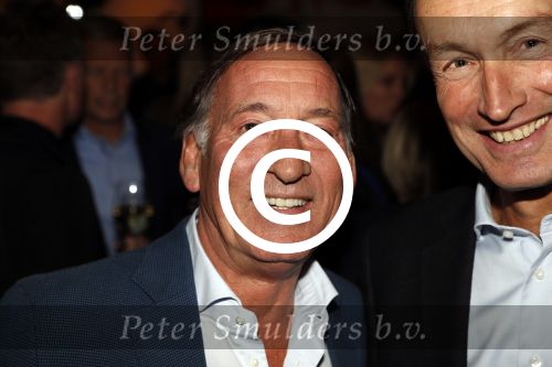 Scheveningen 7 november 2017
Noekpresentatie DEAL van Rob Jansen geschreven door Michiel v Egmond. Theo Dietz met een goede vriend