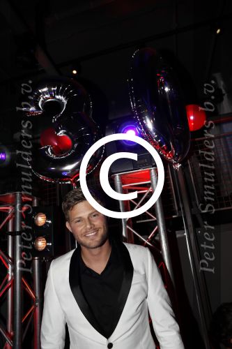 Amsterdam 4 november 2017
Tim Douwsma viert zijn 30e verjaardag in club de bajes.