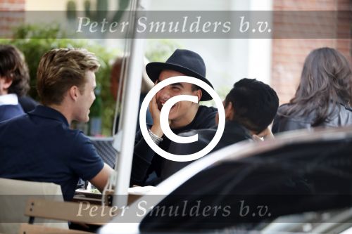 Amsterdam 13 oktober 2017 
Timor Steffens op terras