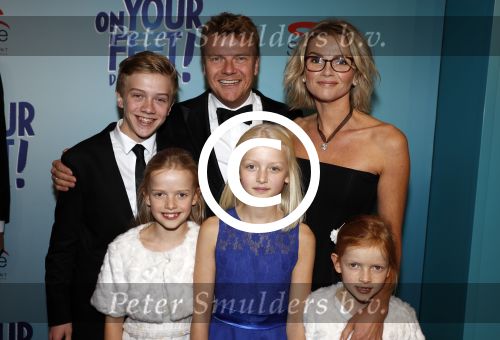 Utrecht 29 oktober 2017
Premiere on your feet in beatrixtheater in Utrecht. Bastiaan Ragas met zijn vrouw Tooske en hun kinderen