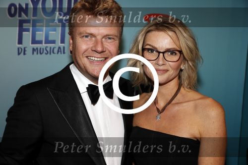 Utrecht 29 oktober 2017
Premiere on your feet in beatrixtheater in Utrecht. Bastiaan Ragas met zijn vrouw Tooske en hun kinderen
