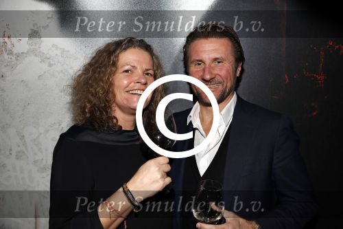 Scheveningen 7 november 2017
Noekpresentatie DEAL van Rob Jansen geschreven door Michiel v Egmond. Twan Scheepers met zijn vrouw Carola