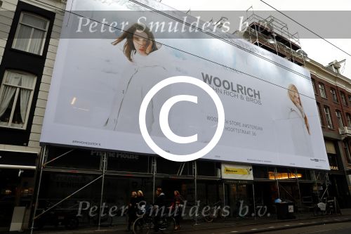 Amsterdam 9 oktober 2017  
Grote reclame van Woolrich op een pand in Amsterdam.