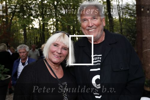 Hilversum 8 oktober 2018
Boek presentatie Peter Koelewijn bij wisseloord studioï¿½s. Het boek is geschreven door Tjerk Lammers.
Ad Bouman