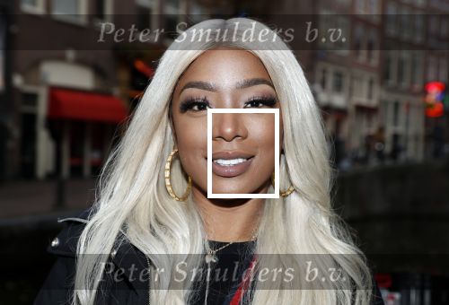 Amsterdam 5 november 2018
Presentatie Linda Man door Linda de Mol en Beau v erven Dorens. Aisha