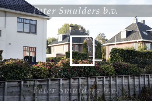 Berkel en Rodenrijs 15 oktober 2018
Monique Hazes en haar tante tillen met vrienden spullen naar hun nieuwe huis. Andre Hazes ligt ziek in bed. Vandaag gaan ze voor het eerst slapen in hun nieuwe huis aan het water.