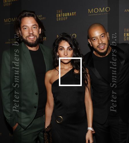 Amsterdam 4 oktober 2018
Feest ivm 10 jarig bestaan van Momo in Amsterdam. Anna Nooshin kwam samen met Thomas Dekker aan.