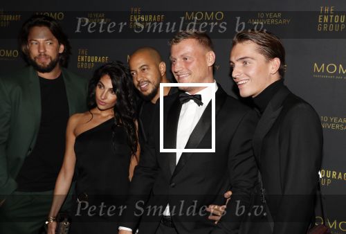 Amsterdam 4 oktober 2018
Feest ivm 10 jarig bestaan van Momo in Amsterdam. Anna Nooshin kwam samen met Thomas Dekker en Nassim Zeta aan.