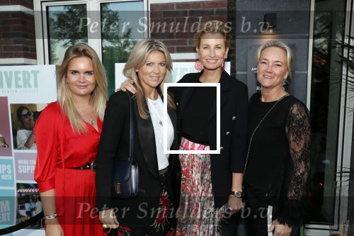 Amsterdam 4 oktober 2018
Gala ten bate van het Kluivert Dog rescue center op Curacao (patrick en Rosanna Kluivert) in het Pescana Hotel. Anouk Smulders