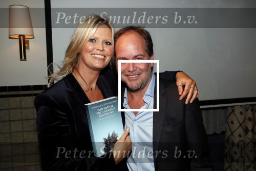 Amsterdam 23 oktober 2018
Boekpresentatie van Antoinette Scheulderman in de soho House . Eva Jinek overhandigt haar het eerste boek. 
Antoinette Scheulderman met partner Michiel v Egmond