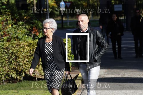 Leusden 4 en 5 oktober 2018
Herdenkingsdienst en crematie van Koos Alberts in crematorium Leusden. Arnoud Pleket kwam met zijn moeder