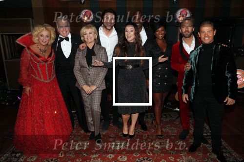 Hilversum 2 oktober 2018
Presentatie kerstshow met Xander de Buisonje Trijntje Oosterhuis Lee Towers Edsilia Rombley Karin Bloemen Danny de Munk en Anita Meier in de wisseloord studioâ€™s.