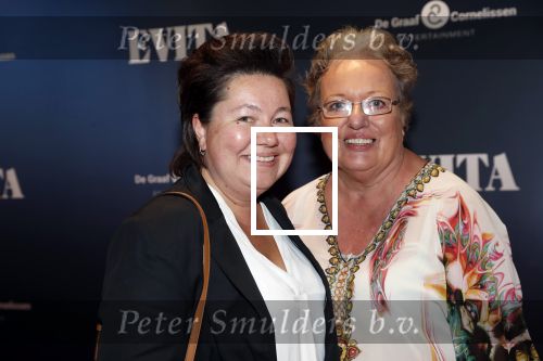 Amsterdam 22 augustus 2018
Premiere Evita in carre. Astrid Nijgh en partner Louise Schmidt