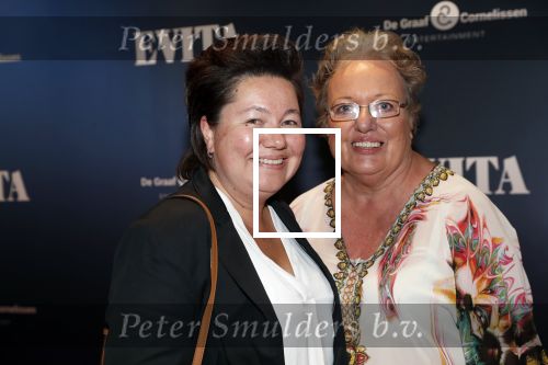 Amsterdam 22 augustus 2018
Premiere Evita in carre. Astrid Nijgh en partner Louise Schmidt