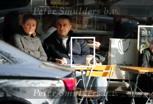 Amsterdam 3 november 2018
Atilay Uslu met zijn vrouw op terras.