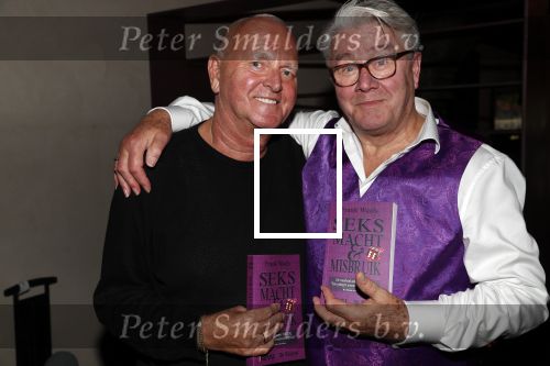 Amsterdam 1 november 2018
Boekpresentatie Frank Waals op Rembrandtplein.  Barrie Stevens