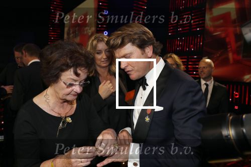 Amsterdam 11 oktober 2018
Uitreiking televizierring in AFAS LIVE.
Beau v Erven Dorens in de grote winnaar. Beau met ontwerpster ring
