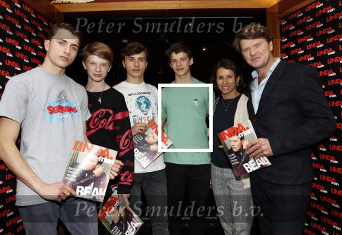 Amsterdam 5 november 2018
Presentatie Linda Man door Linda de Mol en Beau v erven Dorens. Beau had zijn vrouw Selly en kinderen meegenomen