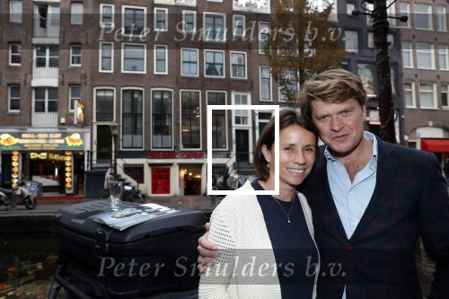 Amsterdam 5 november 2018
Presentatie Linda Man door Linda de Mol en Beau v erven Dorens. Beau had zijn vrouw Selly en kinderen meegenomen