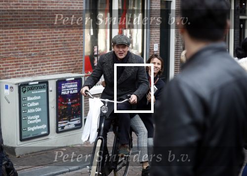 Amsterdam 5 november 2018
Presentatie Linda Man door Linda de Mol en Beau v erven Dorens. Beau had zijn vrouw Selly en kinderen meegenomen