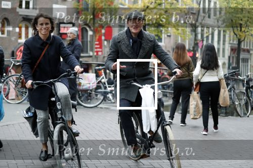 Amsterdam 5 november 2018
Presentatie Linda Man door Linda de Mol en Beau v erven Dorens. Beau had zijn vrouw Selly en kinderen meegenomen