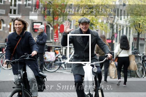 Amsterdam 5 november 2018
Presentatie Linda Man door Linda de Mol en Beau v erven Dorens. Beau had zijn vrouw Selly en kinderen meegenomen
