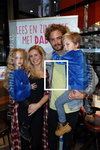 Amstelveen 9 november 2018
Boekpresentatie Jim Bakkum en Kirsten Michel . Bettina Holwerda zwanger met hun kinderen