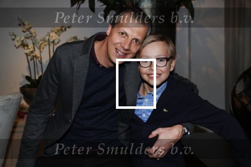 Amsterdam 30 oktober 2018
Boekpresentatie Kelly Weekers. Haar man John Ewbank reikte het eerste boek uit.