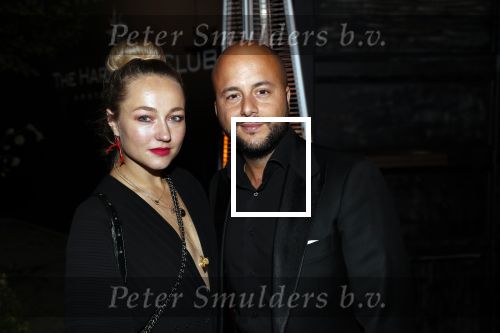 Amsterdam 8 oktober 2018
JFK Gala in de harbour Club. Wilfred Genee ontvangt uit handen van Prins Bernhard de prijs voor man van het jaar. Marieke Elsinga presenteert het gala. John Karthaus en Carolien Spoor