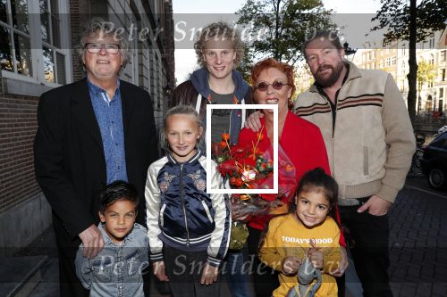 Amsterdam 18 oktober 2018
Boekpresentatie Carry tefsen in het Compagnie theater. carry met familie