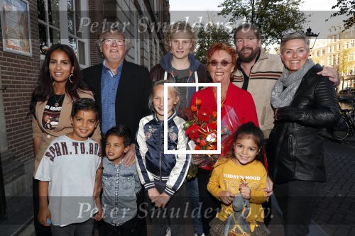 Amsterdam 18 oktober 2018
Boekpresentatie Carry tefsen in het Compagnie theater. carry met familie