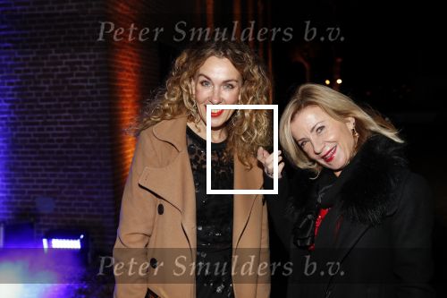 Muiden 10 november 2018
Daphne Deckers viert haar 50e verjaardag . Haar man Richard Krajicek en kinderen Emma en Alec zijn natuurlijk aanwezig. Claudia Straatmans met â€¦