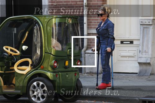 Amsterdam 16 oktober 2018
Connie Witteman doet boodschappen met haar dochter Constanza Breukhoven in haar Connieâ€™s Creative car concept.
