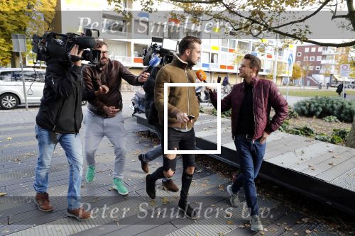 Amsterdam 7 november 2018
Dave Roelvink bij de rechtbank van Amsterdam waar hij voor moet komen voor rijden onder invloed en snelheid. Aran Bade van RTL Boulevard