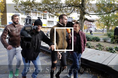 Amsterdam 7 november 2018
Dave Roelvink bij de rechtbank van Amsterdam waar hij voor moet komen voor rijden onder invloed en snelheid. Aran Bade van RTL Boulevard