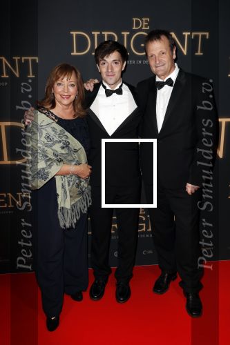 Amsterdam 23 oktober 2018
Premiere de dirigent in Tuschinski. Maria Peters en partner Dave Schram en zoon Quinten Schram