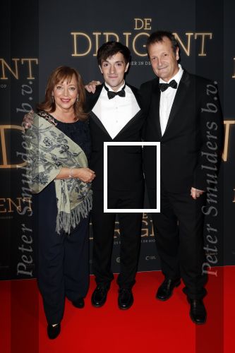 Amsterdam 23 oktober 2018
Premiere de dirigent in Tuschinski. Maria Peters en partner Dave Schram en zoon Quinten Schram