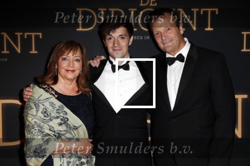 Amsterdam 23 oktober 2018
Premiere de dirigent in Tuschinski. Maria Peters en partner Dave Schram en zoon Quinten Schram