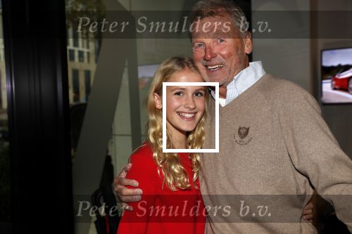 Amsterdam 30 oktober 2018
Boekpresentatie Kelly Weekers. Haar man John Ewbank reikte het eerste boek uit. Day Ewbank met haar opa